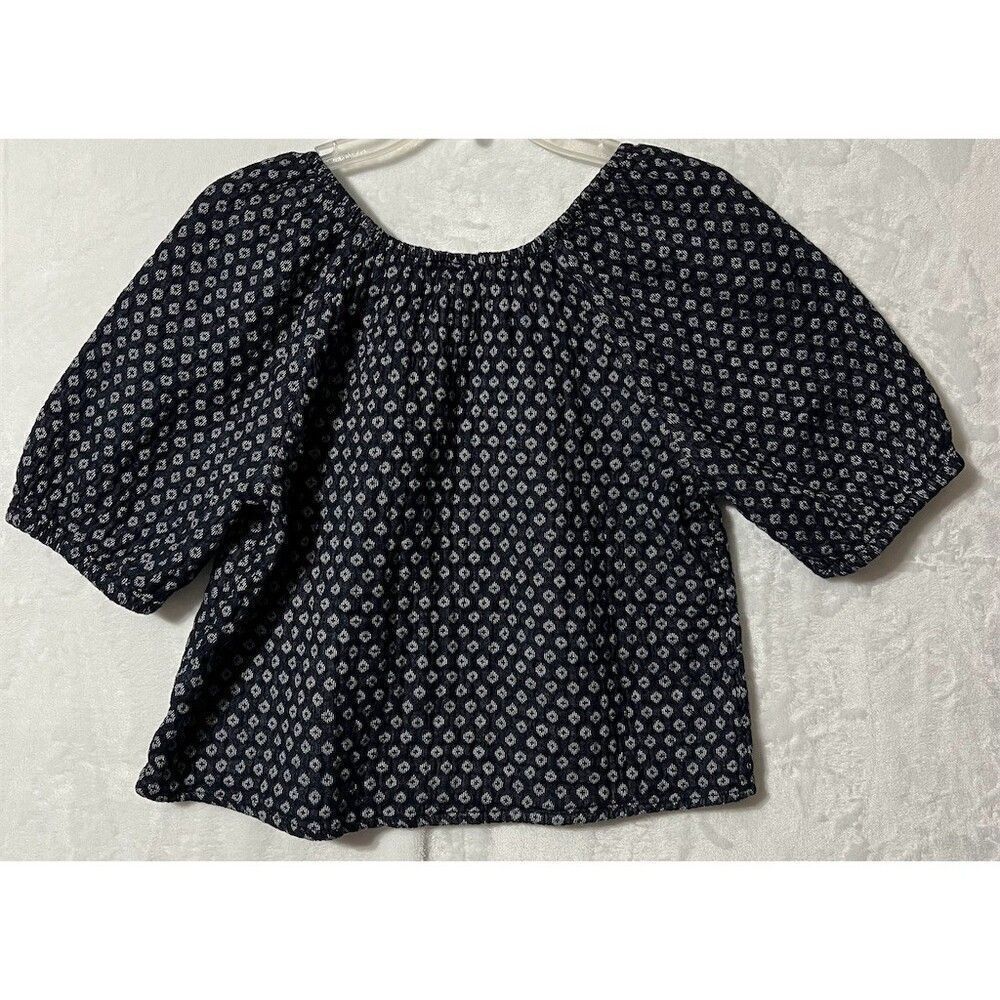 Universal Thread Blouse Womens Size M Navy Blue White Geometric Puff - Picture 4 of 8